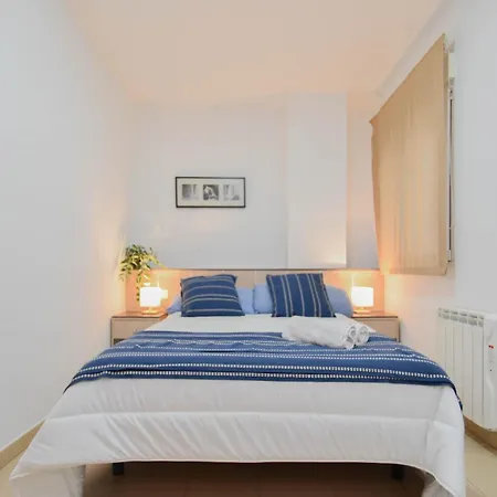 Dream Gran Via Апартаменты Гранада